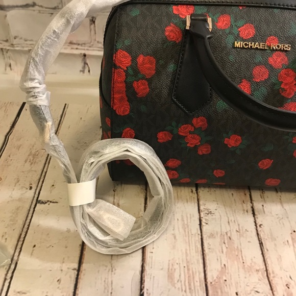 NWT Michael Kors Hayes red rose LG duffle bag - Picture 7 of 8